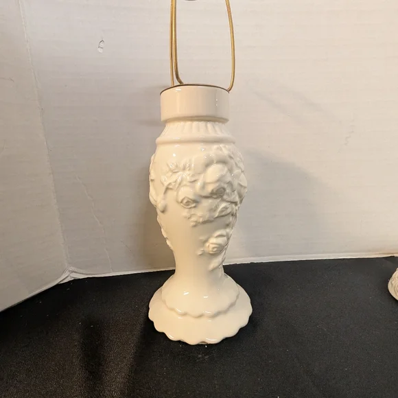 New Royal Albert Old Country Roses English Buffet Tea Light Lamp Table In Box - Picture 8 of 11